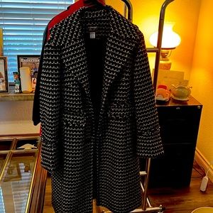 Ladies black & white coat